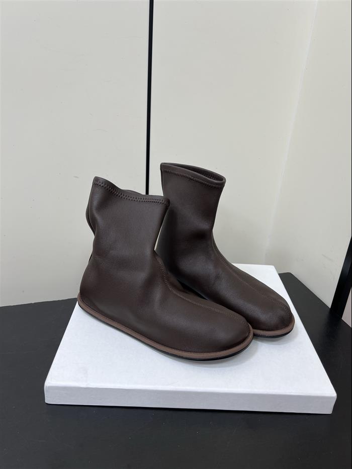 20251128173233923 320